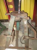 DUNLOP VINTAGE HAND TYRE CHANGER