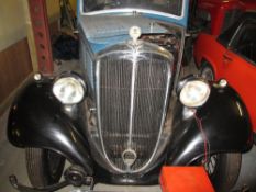 1934 STANDARD 9 CLASSIC CAR - REGISTRATION DG9 561, with log book, restored with new tyres and