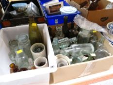 ASSORTED VINTAGE COLOURED & CLEAR GLASS BOTTLES ETC