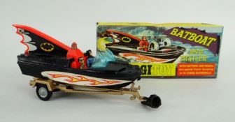 BOXED CORGI TOYS model Bat boat and trailer with Batman and Robin figures, no. 107