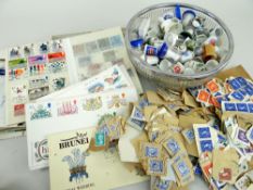 ASSORTED SOUVENIR PORCELAIN THIMBLES & A COLLECTION OF LOOSE STAMPS, several First Day covers