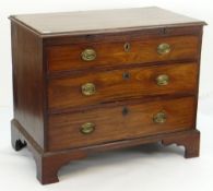GEORGE II MAHOGANY BACHELOR'S CHEST, moulded top above brushing slide and three graduated long