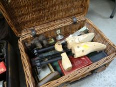 WICKER HAMPER BASKET WITH COLLECTABLE CONTENTS