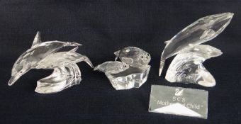 SWAROVSKI CRYSTAL BOXED DOLPHINS, WHALE & SEALS (with accompanying Mother & Child plaque)