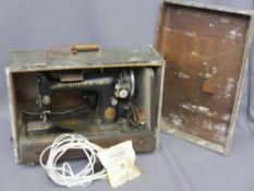 VINTAGE CASED SINGER SEWING MACHINE