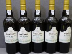 ALCOHOL - W & J Grahams Fine White Port 70cl (five)