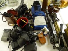 PHOTOGRAPHY EQUIPMENT - a large parcel including Minolta, Pentax, Carl Zeiss binoculars and lenses