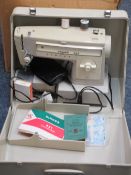 CASED SINGER ELECTRIC SEWING MACHINE with foot pedal ETC E/T