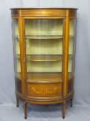 EDWARDIAN SHERATON STYLE BOW FRONT MAHOGANY DISPLAY CABINET with floral swag and boxwood inlay