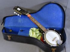 MUSICAL INSTRUMENT - tenor banjo labelled 'Dallas', in hard case