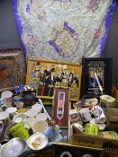 CORONATION & COMMEMORATIVE MUGS, a large parcel and a mixed parcel of commemorative items