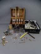 UNTESTED YELLOW METAL, silver and costume jewellery, a quantity of commemorative crowns and other