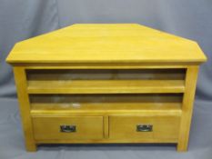 ULTRA MODERN LIGHT OAK ENTERTAINMENT STAND, 65cms H, 105cms W, 55cms D