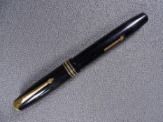 CONWAY STEWART - Vintage 1950s black Conway Stewart No 58 fountain pen with gold trim and 14ct
