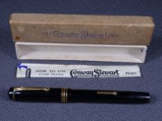 CONWAY STEWART - Vintage 1940s black Conway Stewart No 55 fountain pen with gold trim and 14ct