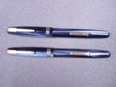 WATERMAN - Vintage (1940s-50s) blue pearl Striated Waterman 513 Deluxe fountain pen with gold trim