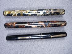 WATERMAN - Vintage 1930s brown and black marble Waterman's Ideal fountain pen with gold trim and