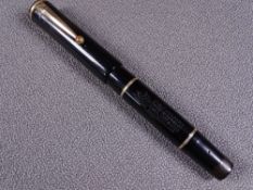 MABIE TODD - Vintage 1930s black Swan Mabie Todd L33/60 leverless fountain pen with gold trim and