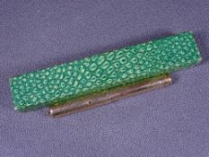 MABIE TODD - Vintage 1920s gold plated chevron-patterned Swan Mabie Todd lady's fountain pen (USA)