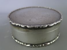SILVER CIRCULAR TRINKET BOX, Birmingham 1908, maker Deakin & Francis, the lidded top with engine