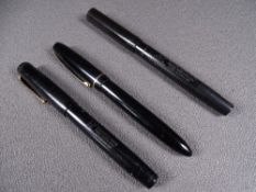 MABIE TODD - Vintage 1930s black Blackbird Mabie Todd 5260 self-filler fountain pen with gold trim