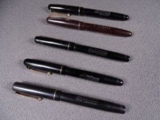 MABIE TODD - Vintage 1940s black Swan Mabie Todd 3160 self-filler fountain pen with gold trim and