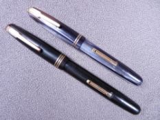 WATERMAN - Vintage (1940s-50s) black Waterman 513 Deluxe fountain pen with gold trim and 14ct gold