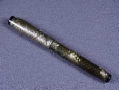 MABIE TODD - Vintage 1930s green /silver snakeskin Swan Mabie Todd SM 205/86 self-filler fountain