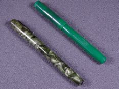 MABIE TODD - Vintage 1930s green marble Swan Mabie Todd self-filler fountain pen with nickel trim