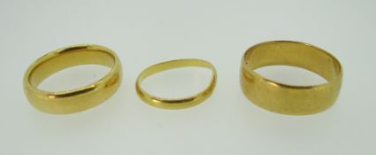 THREE 22CT YELLOW GOLD WEDDING BANDS, 16.7grams
