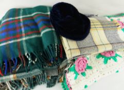 FOUR VINTAGE WOOLEN BLANKETS & A FELT HAT
