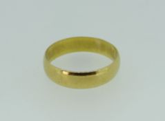 22CT YELLOW GOLD WEDDING BAND, 4.2grams