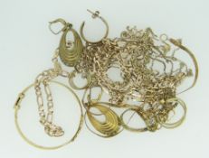 ASSORTED 9CT YELLOW GOLD JEWELLERY, 15.8grams approx. together with a parcel of yellow metal