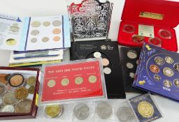 ASSORTED ROYAL MINT COMMEMORATIVE COINS including Pobjoy Spain '82 World Cup Crowns and money bank