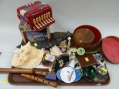 ASSORTED DECORATIVE ORNAMENTS including brass 1914 Christmas tin