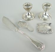 SMALL GROUP ASSORTED SILVERWARE including 'Rum' decanter label (5)