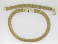22CT (916) YELLOW GOLD FINE LINK NECKLET AND BRACELET ENSEMBLE, the necklet measuring 40cms long and