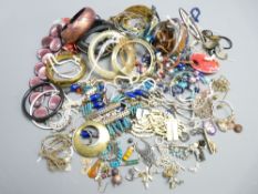 VINTAGE & LATER COSTUME JEWELLERY, a mixed quantity including a 925 stamped tiger's eye pendant