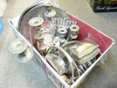 VINTAGE & LATER EPNS: A QUANTITY including a lidded casket, candlesticks, candelabra ETC