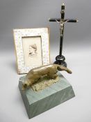 MIXED COLLECTABLES GROUP to include a composition bronze effect fox on a granite type base, a mother