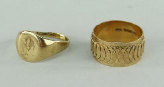 TWO 9CT GOLD RINGS OF SIGNET & CIRCULAR DESIGN, 9.0gms (2)