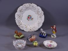 ROYAL COPENHAGEN SEATED ROBIN, No 2266 to the base, a miniature Royal Doulton jug and four other