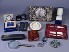 MIXED COLLECTABLES GROUP including Pierre Cardin cased pen set, silver handled magnifying glass,