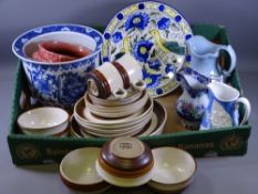BOX OF MIXED POTTERY including Denby breakfastware