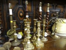ASSORTED CANDLESTICKS & CANDLESTICK TABLE LAMPS, brass and oak (13)