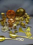 VINTAGE COPPER & BRASSWARE, a mixed quantity in polished conditions