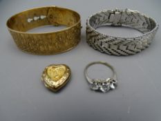 CIRCA 1920s NINE CARAT GOLD BACK & FRONT FIDELITY BANGLE, three stone ring stamped gold and other