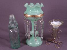 CIRCULAR BASED GREEN DROP LUSTRE GLASS VASE, a small fluted Vaseline centre piece posy vase on a