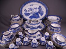 BOOTHS REAL OLD WILLOW, a fine and very large assemblage of dinner, tea and breakfastware (