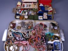 VICTORIAN & LATER COSTUME JEWELLERY on two trays
